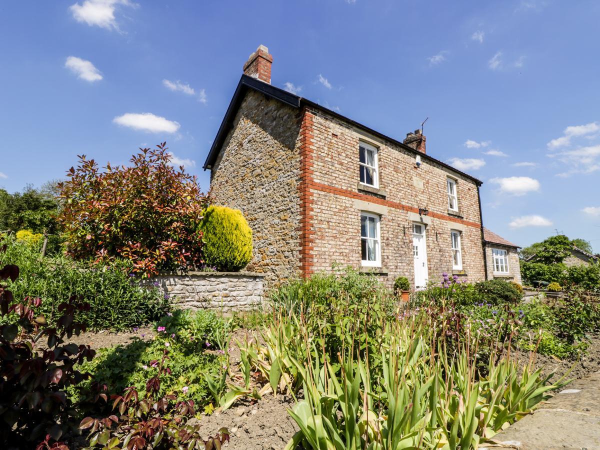 Auburn House Villa Nawton Екстериор снимка